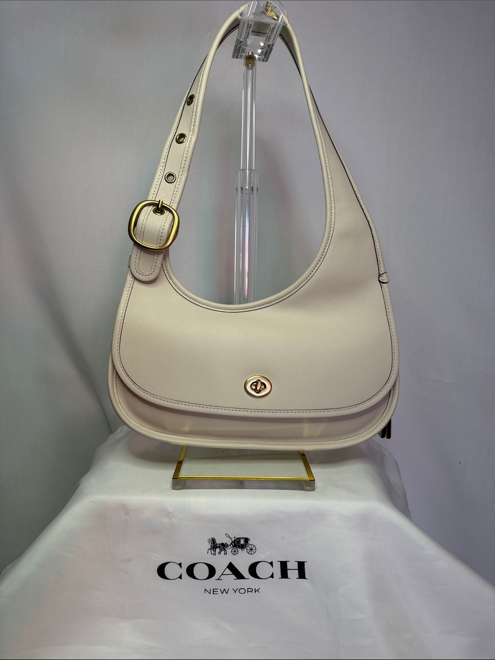 NWT Coach Originals Cashin Carry Crescent Bag Chalk Leather Brass CY923